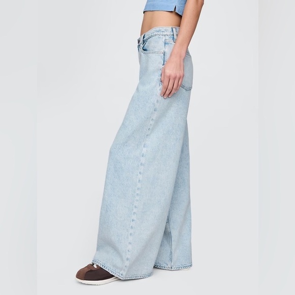 NWT! GAP Light Indigo Low Slung UltraSoft Extra Baggy Jeans - Size 35/20 🔹 - Picture 3 of 14